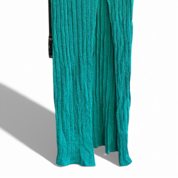 Surf Gypsy Elegant Green Metallic  Ribbed Slit Skirt - Picture 7 of 10